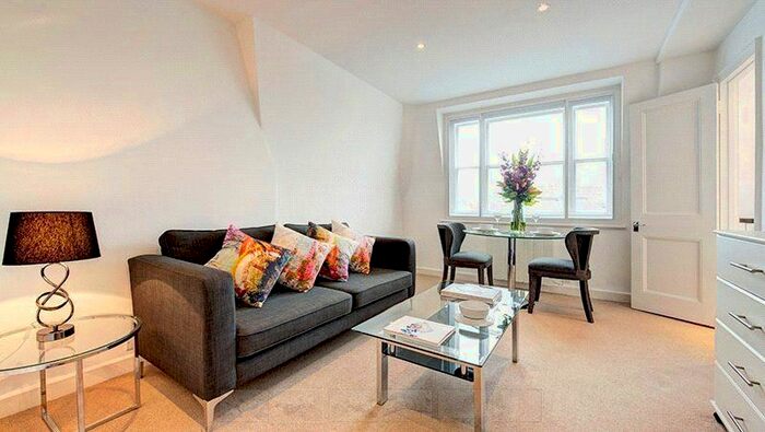 Studio To Rent In Hill Street, Mayfair, London, W1J