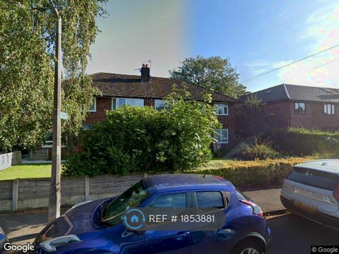 2 Bedroom Flat To Rent In Woodstock Avenue, Cheadle Hulme, Cheadle, SK8