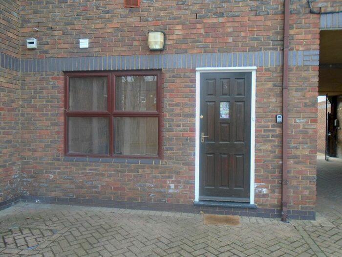 1 Bedroom Maisonette To Rent In Palmerston Road, Sutton, SM1