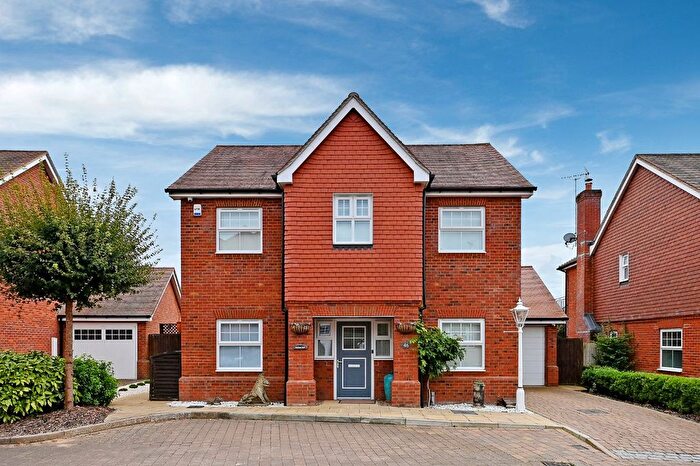 5 Bedroom Detached House To Rent In Campbell Road, Marlow, Buckinghamshire, SL7