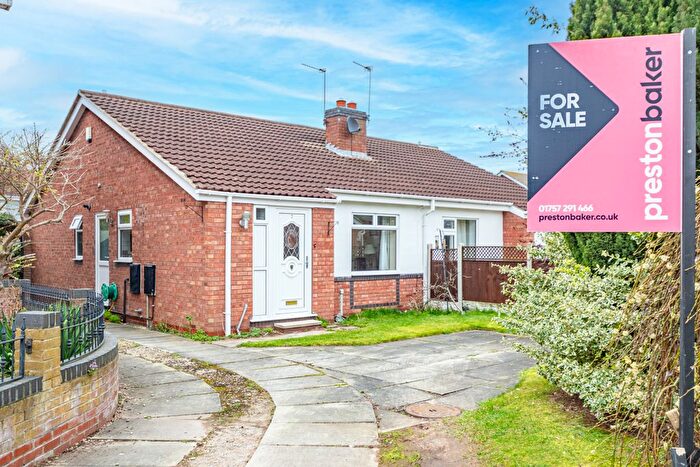 2 Bedroom Semi-Detached Bungalow For Sale In Oak Drive, Thorpe Willoughby, North Yorkshire, YO8