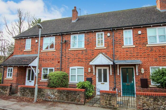 2 Bedroom Terraced House To Rent In Evans Yard, Heath And Reach, Leighton Buzzard, LU7