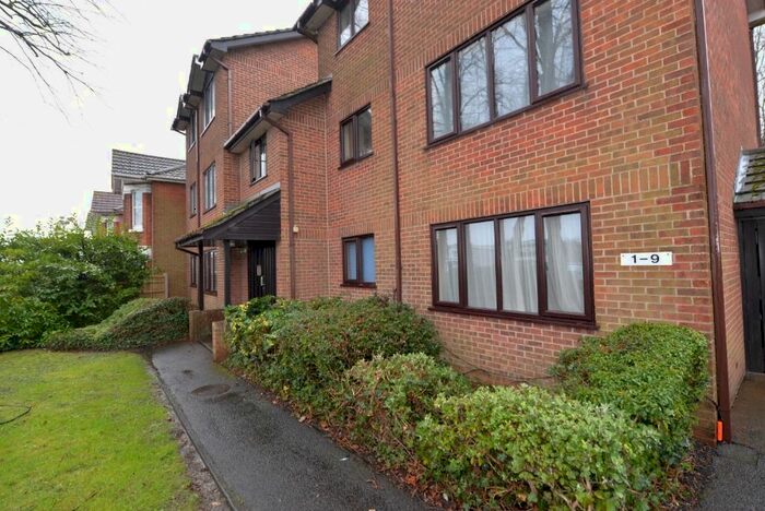1 Bedroom Flat To Rent In Winchester Road, Southampton, SO16