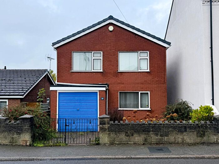 3 Bedroom Detached House For Sale In High Street, Stonebroom, DE55