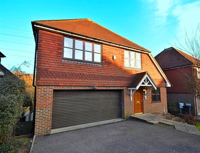 5 Bedroom Detached House To Rent In Beachy Head View, St. Leonards-On-Sea, TN38