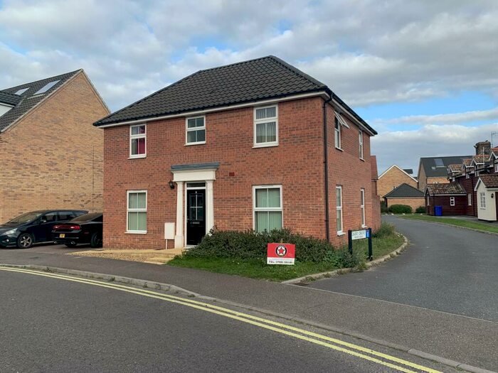 4 Bedroom House To Rent In Sycamore Drive, Beck Row, Bury St. Edmunds, IP28