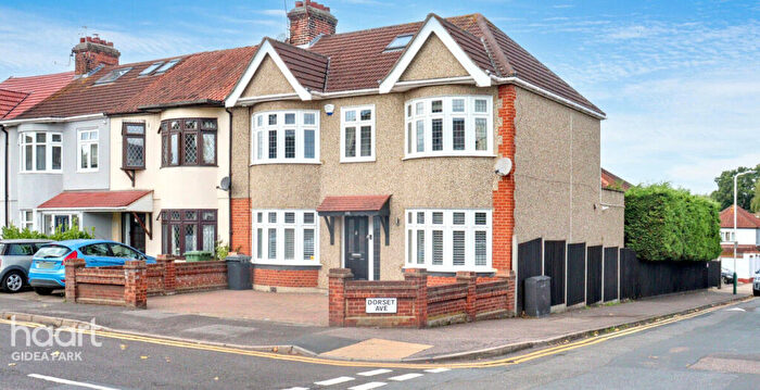 4 Bedroom Semi-Detached House For Sale In Dorset Avenue, Marshalls Park, Romford, RM1