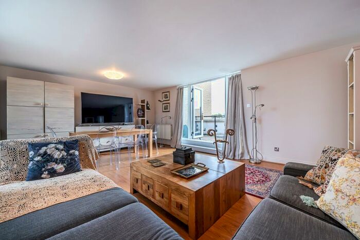 3 Bedroom Apartment To Rent In Palgrave Gardens Baker Street, NW1