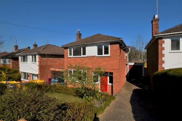 3 Bedroom Detached House To Rent In Sheridan Avenue, RG4
