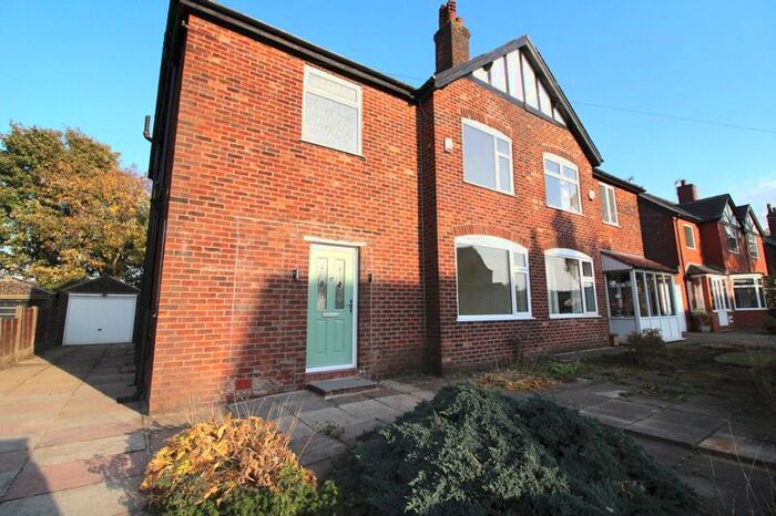 3 Bedroom Semi-Detached House To Rent In Polefield Road, Prestwich, Manchester, M25