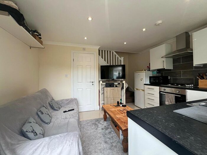 1 Bedroom Maisonette To Rent In Brunswick, Bracknell, RG12