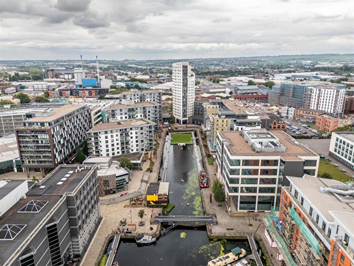 1 Bedroom Apartment For Sale In Clarence House, The Boulevard, Leeds, LS10