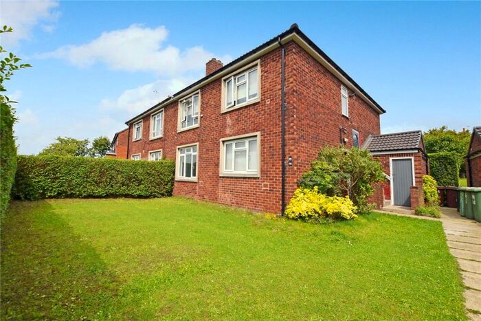 2 Bedroom Apartment To Rent In Manor Crescent, Rothwell, Leeds, LS26