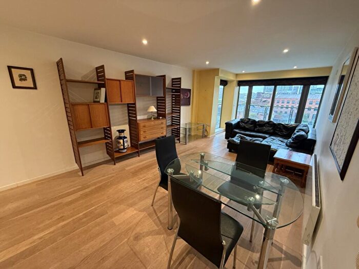 2 Bedroom Apartment To Rent In Castlegate, Chester Road, Manchester, M15