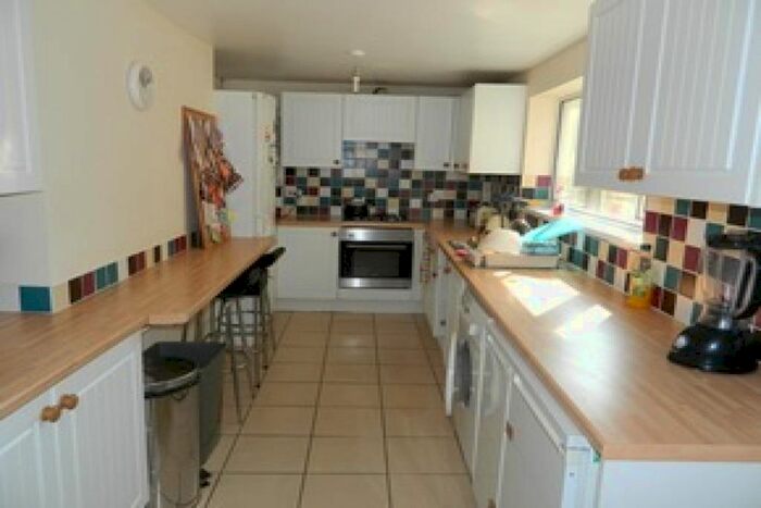 4 Bedroom Terraced House To Rent In Nelson Street, Plymouth PL4