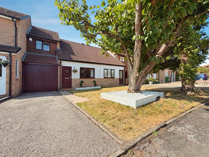 2 Bedroom Terraced House To Rent In Crimscote Close, Shirley, Solihull, B90