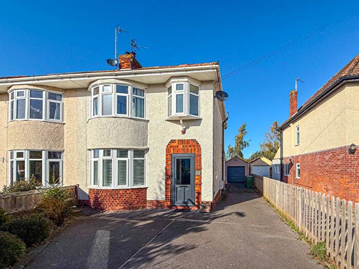 3 Bedroom Semi Detached House To Rent In Tamar Avenue, Taunton, TA1