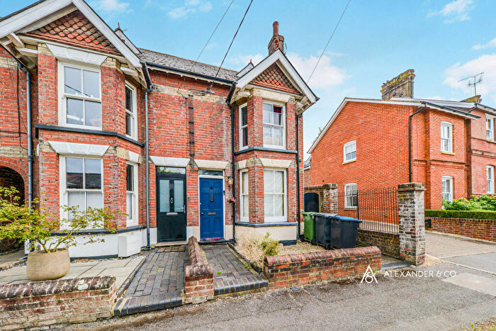 3 Bedroom End Of Terrace House To Rent In Western Road, Tring, HP23