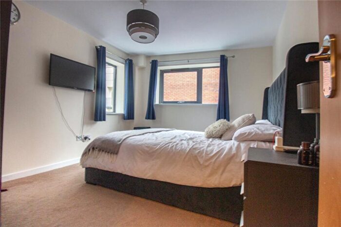 2 Bedroom Apartment For Sale In Waterloo Road, Bristol, BS2