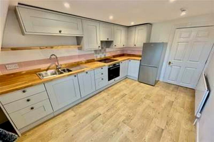 1 Bedroom Flat To Rent In Kensington Place, Bath, BA1