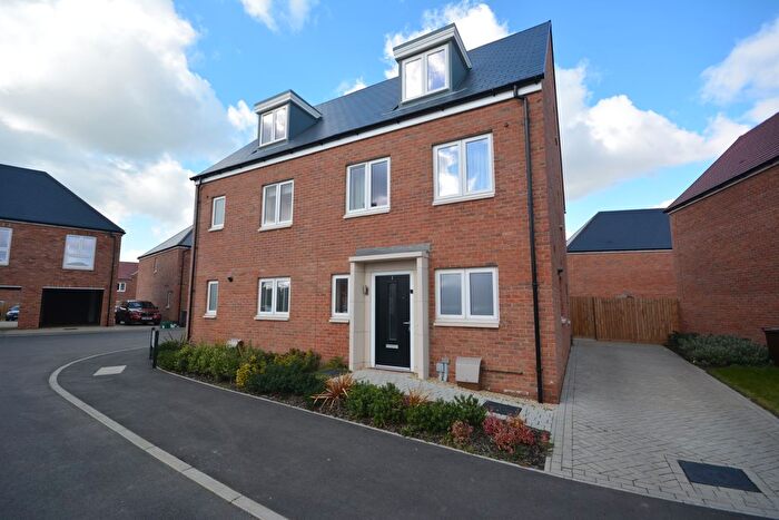 3 Bedroom Semi-Detached House To Rent In Charles Jeffreys Place, Springfield, CM1