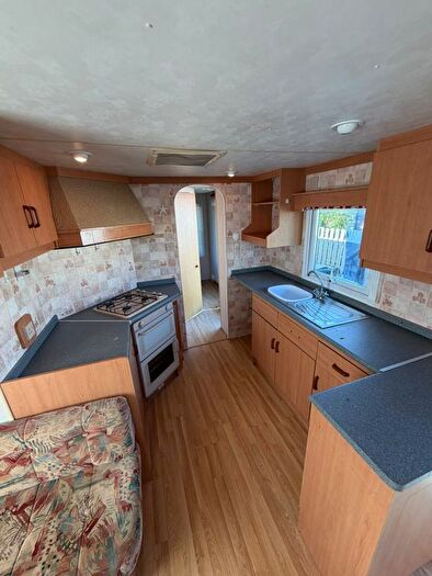 3 Bedroom Mobile/park Home To Rent In Rollestone Mobile Home Park, Shrewton, Salisbury, SP3