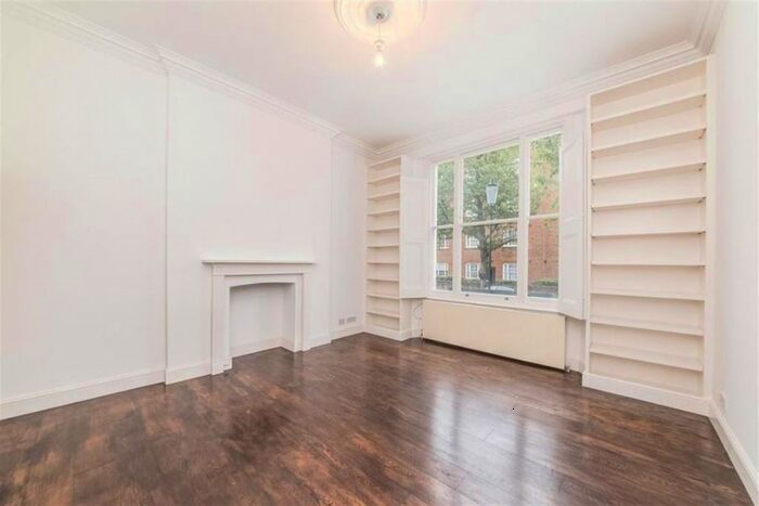 2 Bedroom Flat To Rent In Cathcart Road, London, SW10