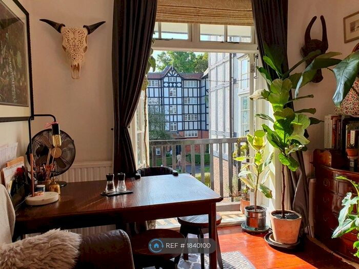 2 Bedroom Flat To Rent In Holly Lodge Mansions, London, N6