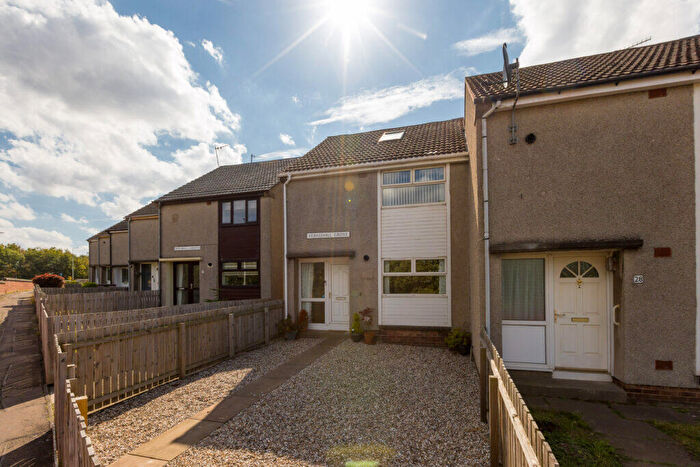 2 Bedroom End Of Terrace House For Sale In Ferniehill Grove, Ferniehill, EH17