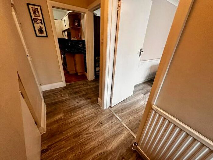 1 Bedroom Flat To Rent In Muscliffe Road, Bournemouth, BH9