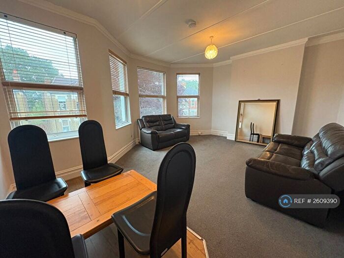 2 Bedroom Flat To Rent In Marlborough Road, London, N22