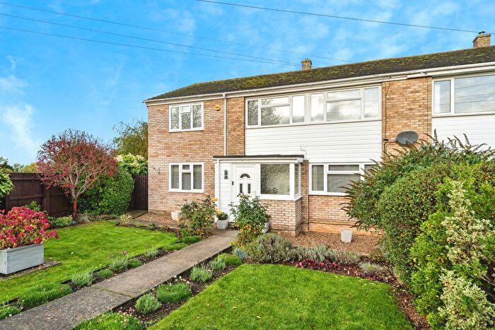 4 Bedroom Semi Detached House For Sale In Aldreth Road, Haddenham, Ely, Cambridgeshire, CB6