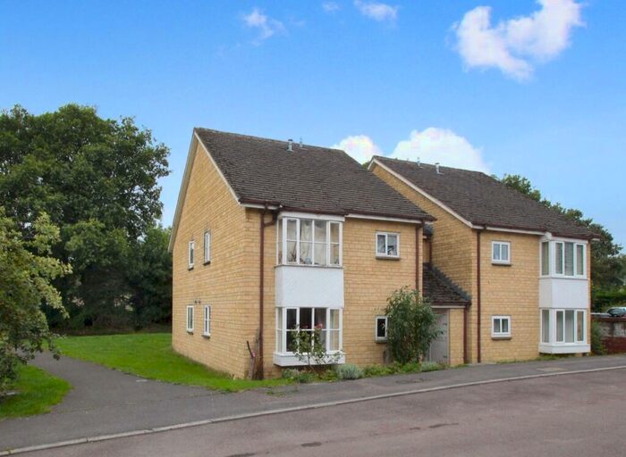 Apartment To Rent In Eton Close, Witney, Oxfordshire, OX28