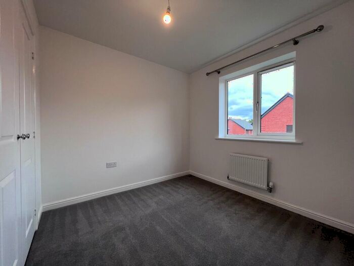 3 Bedroom Semi-Detached House To Rent In Stonyfield Road, Whiteley, Fareham, PO15