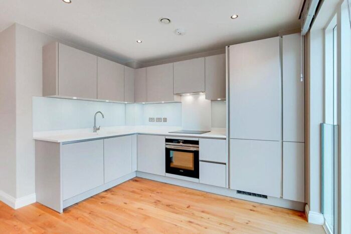 2 Bedroom Apartment To Rent In Lyden Court, Holloway Road, Holloway, N19