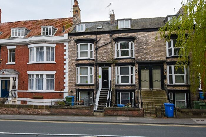 3 Bedroom Town House For Sale In Bagdale, Whitby, YO21