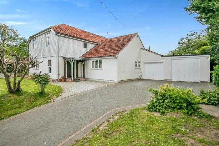 5 Bedroom Detached House For Sale In Alphamstone Road, Lamarsh, Bures, CO8