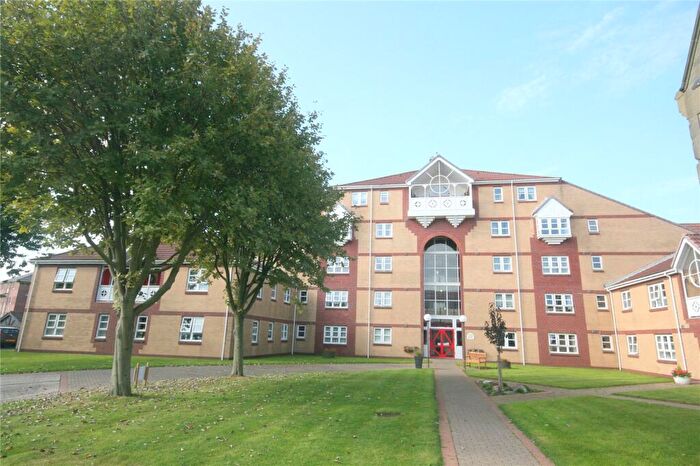 2 Bedroom Apartment For Sale In Mariners Point, Tynemouth, NE30
