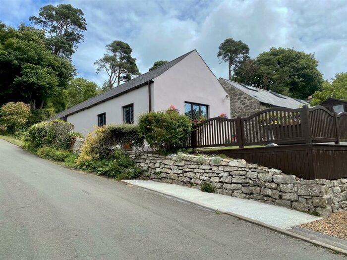 3 Bedroom Detached House For Sale In Manor Cottage, Llangoed, LL58