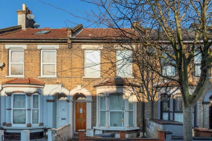 Property To Rent In Leslie Road, London, E11