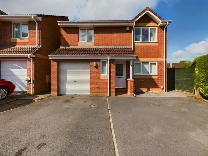 4 Bedroom Detached House To Rent In Guest Avenue, Emersons Green, Bristol, BS16