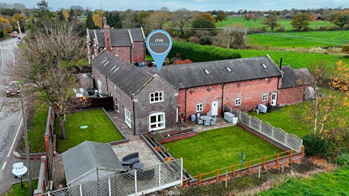 4 Bedroom Character Property For Sale In Radway Green Barns, Radway Green, CW1