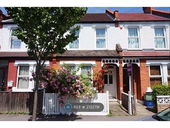 3 Bedroom Terraced House To Rent In Tylecroft Road, London, SW16
