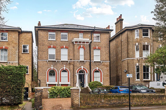 1 Bedroom Apartment For Sale In Kidbrooke Park Road, London, SE3