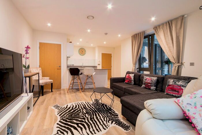 1 Bedroom Flat To Rent In The Grange, London, SE1