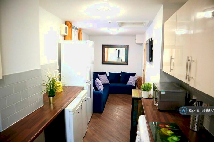 6 Bedroom Flat To Rent In Mount Pleasant, Liverpool, L3