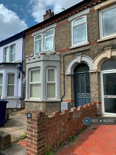 6 Bedroom Terraced House To Rent In Mill Road, Cambridge, CB1