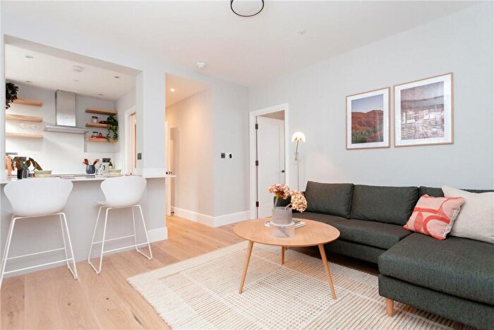 1 Bedroom Apartment To Rent In Taunton Place, London, NW1