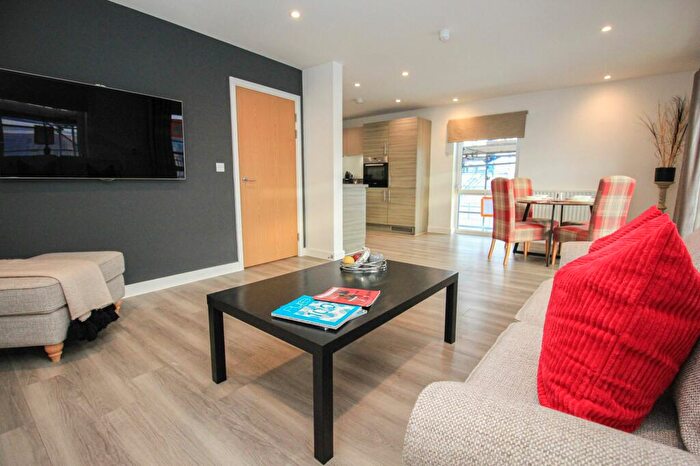 2 Bedroom Apartment For Sale In John Thornycroft Road, Woolston, SO19