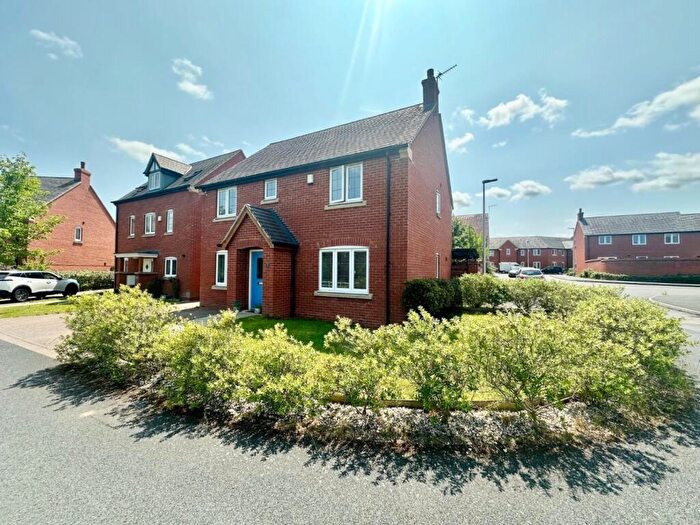 4 Bedroom Detached House For Sale In Hambledon Close, Cawston, Rugby, CV22